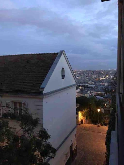 One In Montmartre *
